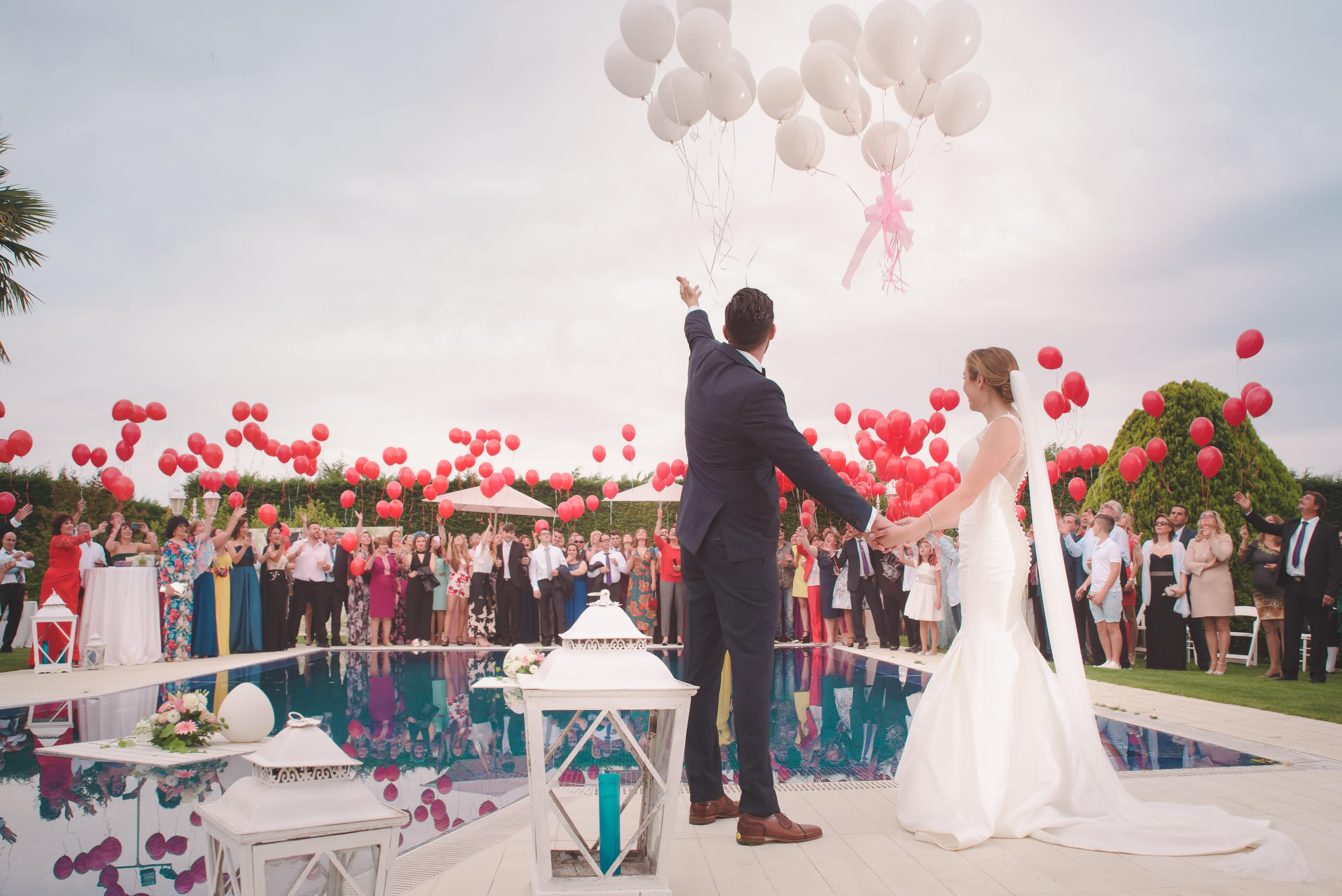 Cover image for How Photo Booths Can Make Your Wedding Memorable